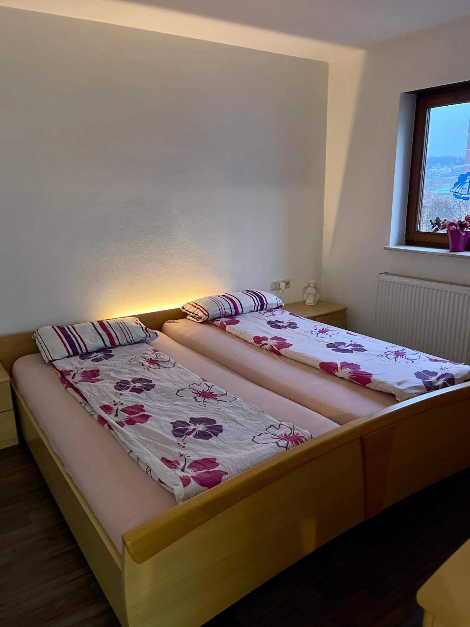 Wunderschoenes Apartment In Der Goldstadt 普福尔茨海姆 外观 照片