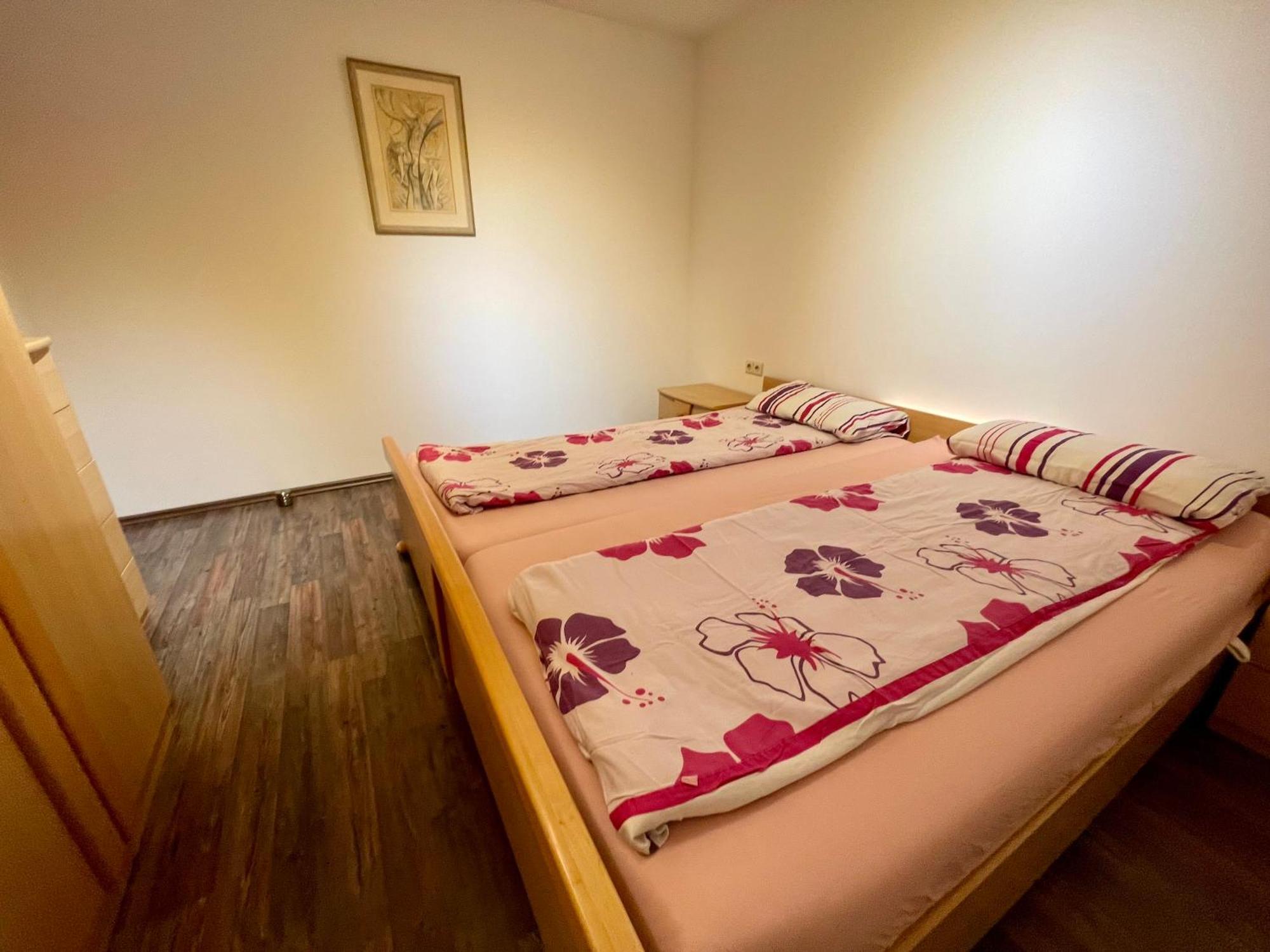 Wunderschoenes Apartment In Der Goldstadt 普福尔茨海姆 外观 照片