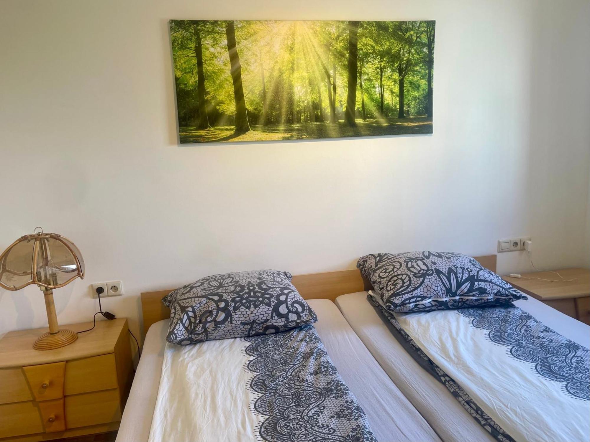 Wunderschoenes Apartment In Der Goldstadt 普福尔茨海姆 外观 照片